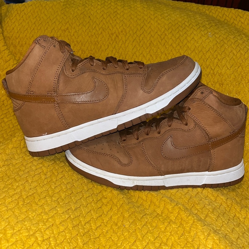 Nike Dunk High Premium